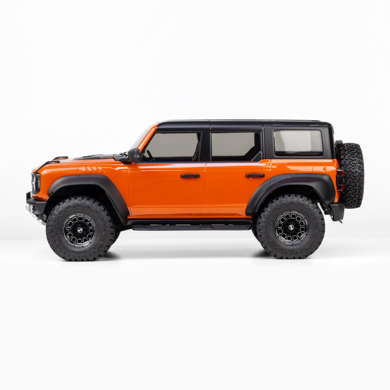 Traction Hobby Ford Bronco 1/8th